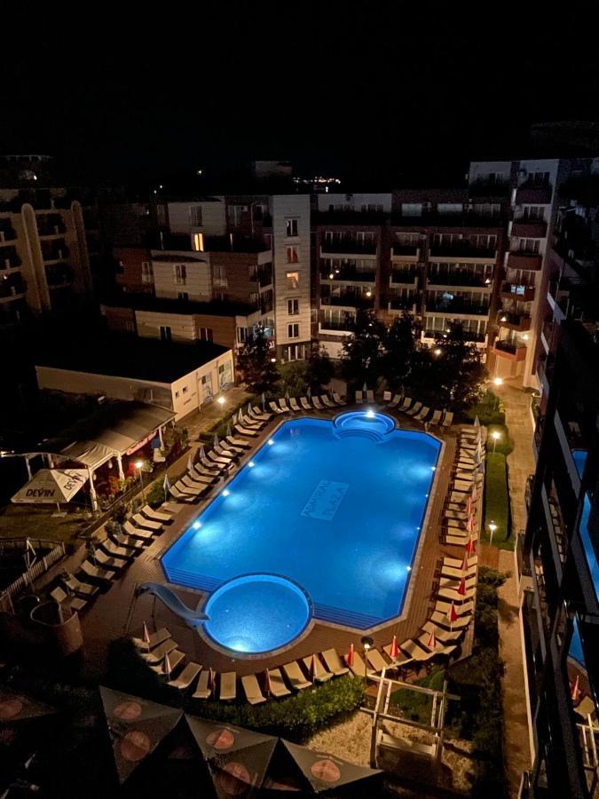 Admiral Plaza Aparthotel Slăntjev Brjag Exteriör bild