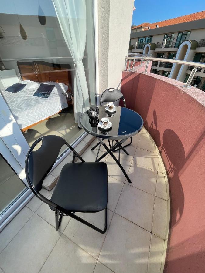 Admiral Plaza Aparthotel Slăntjev Brjag Exteriör bild