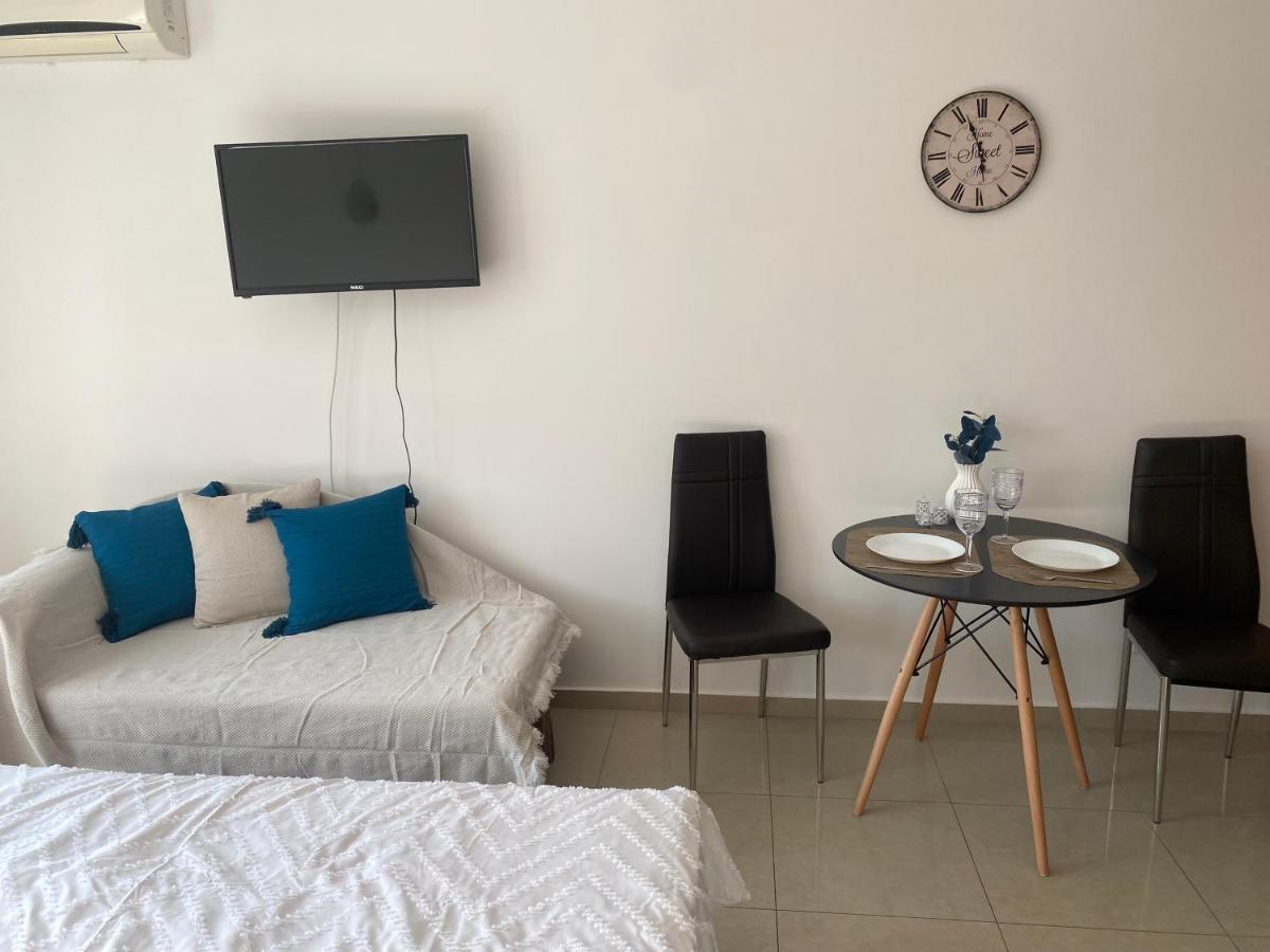 Admiral Plaza Aparthotel Slăntjev Brjag Exteriör bild